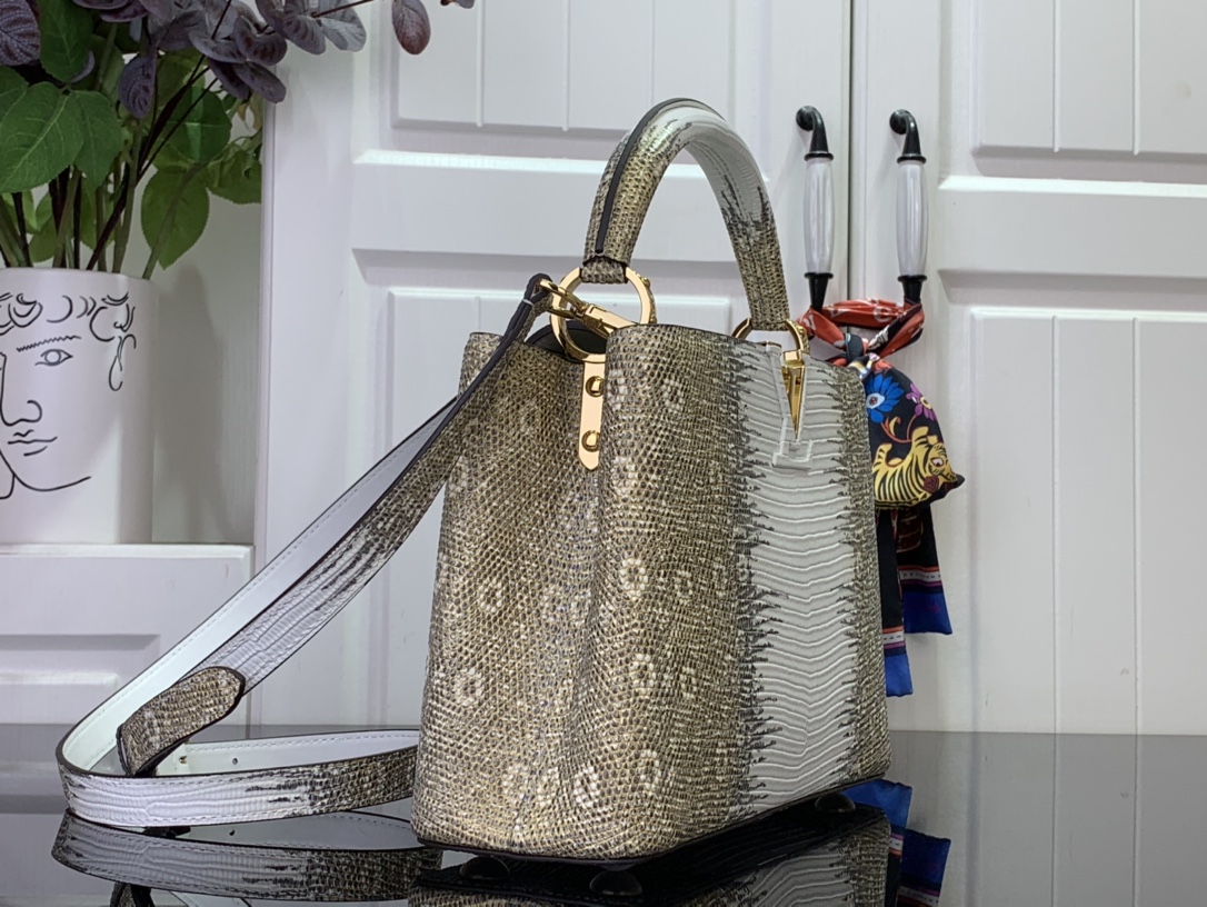 lV Capucines BB Lizard-Skin Handbag