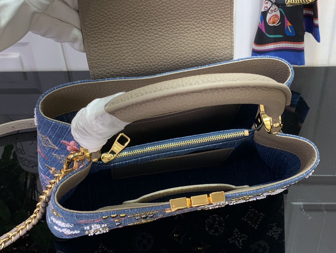 LV CAPUCINES BB Handbag