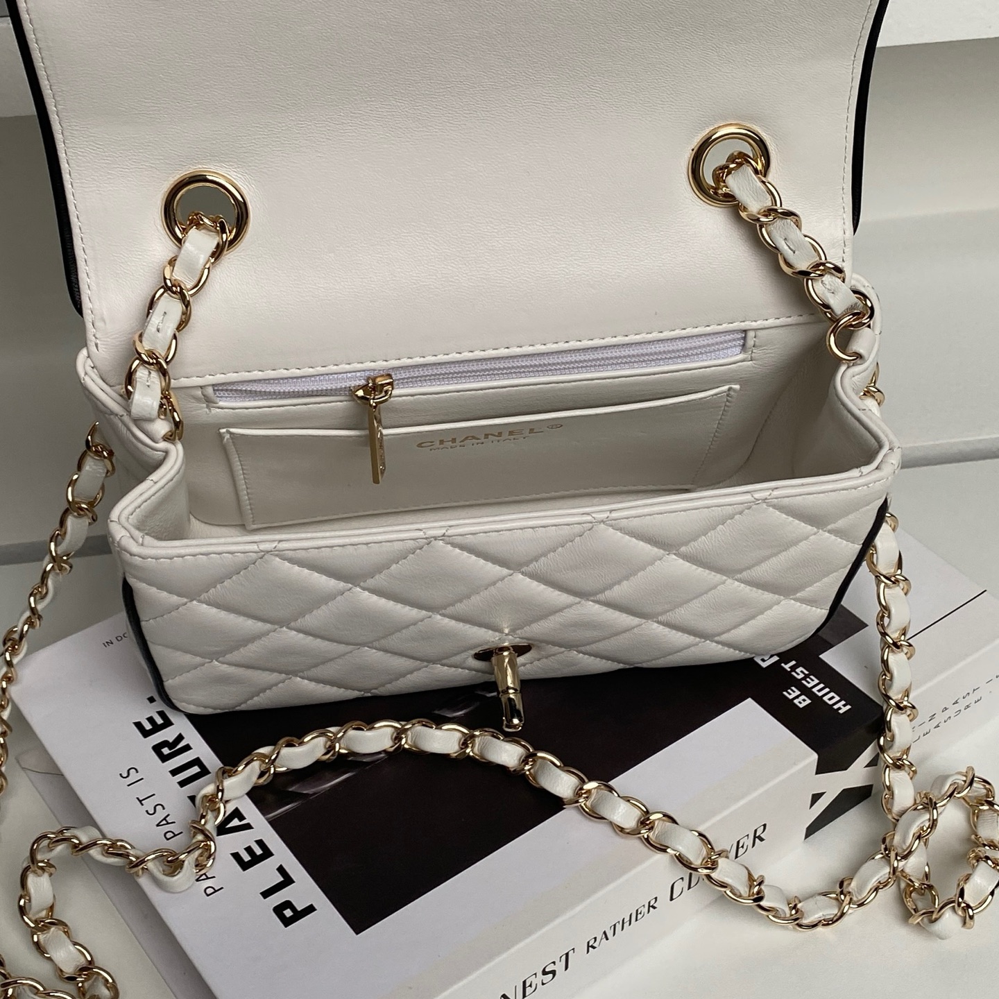 Chanel 1 25P Panda Series AS 5151