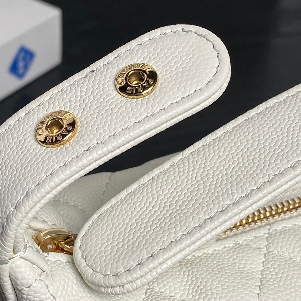 Chanel 1 25P Handbag
