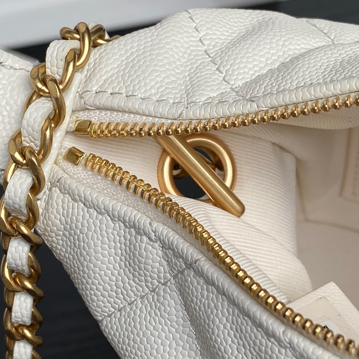 Chanel 1 25P Handbag