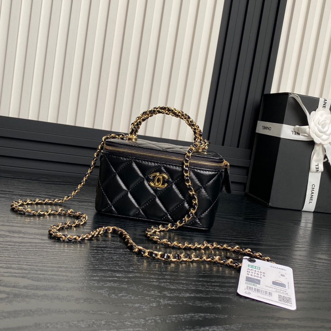 Chanel 1 25P Handbag/Lunchbox Bag