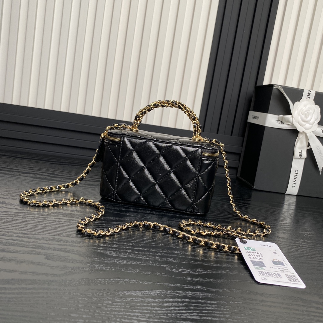 Chanel 1 25P Handbag/Lunchbox Bag
