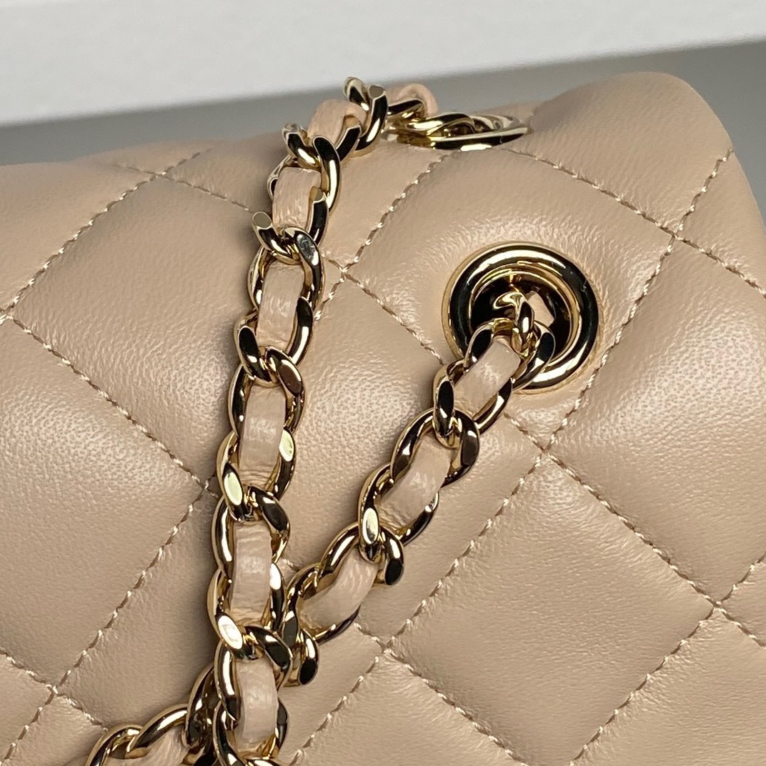 Chanel1 25S CF mini phone bag 