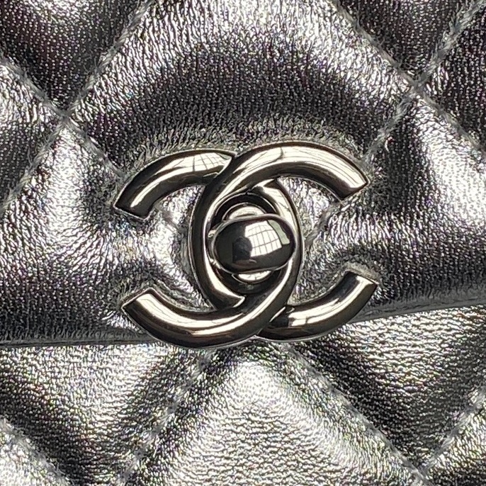 Chanel1 25S CF mini phone bag 