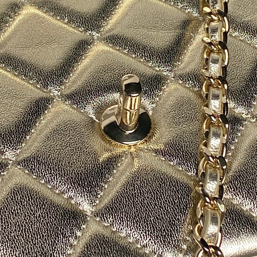 Chanel1 25S CF mini phone bag 