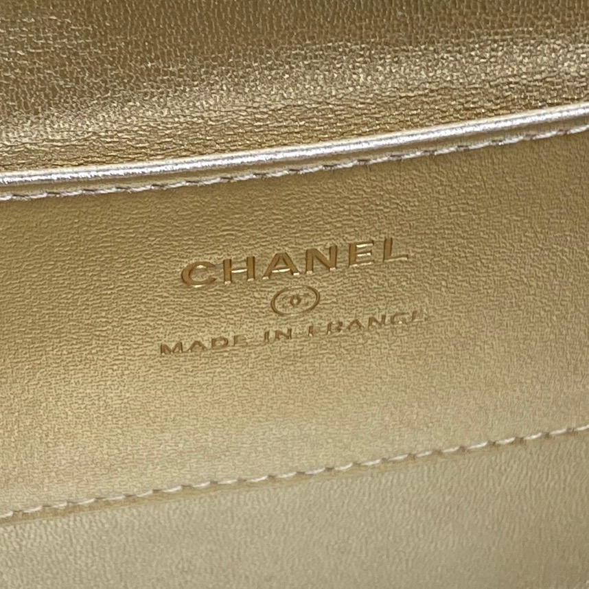 Chanel1 25S CF mini phone bag 