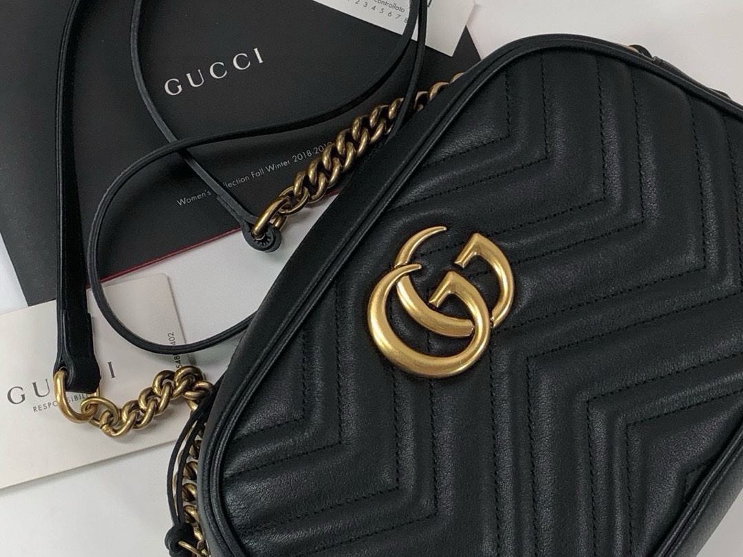 Gucci Marmont series medium shoulder bag